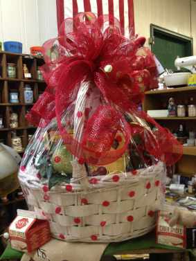 Custom holiday gift basket - Valentine's Day