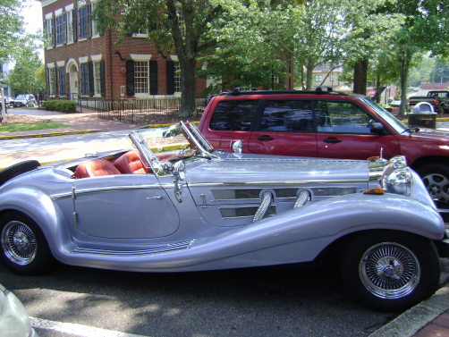 Summer scenes from around Dahlonega's Square