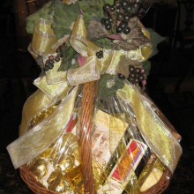 Custom holiday gift basket - wine theme img_4063.jpg